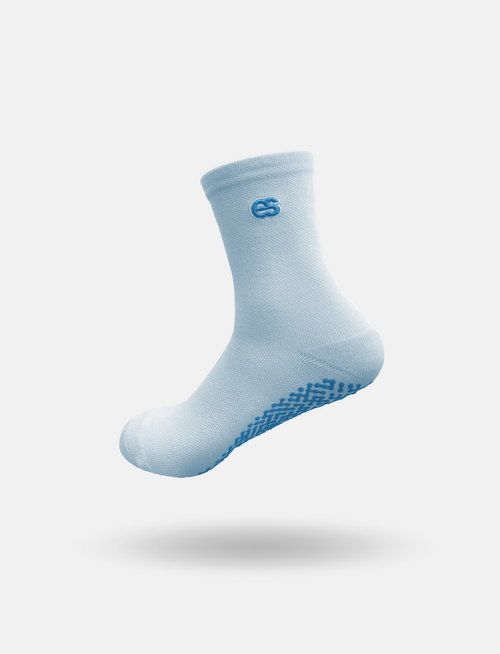 core grip socks - baby blue.