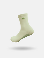 core grip socks - matcha.